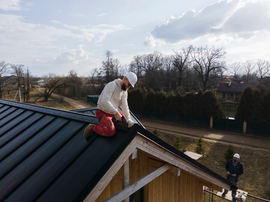 Roofing Materials: Pros, Cons, and Best Practices for Your Home